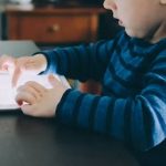 How to reduce children's screen time?