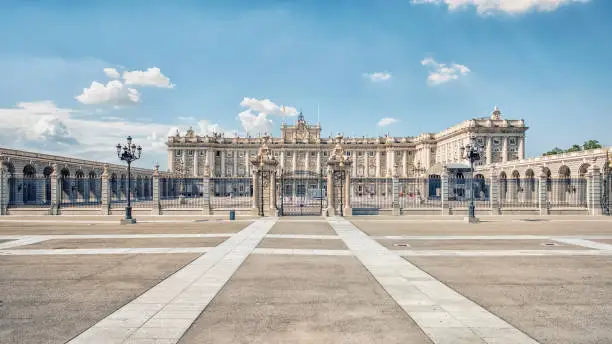 Do memory palaces work